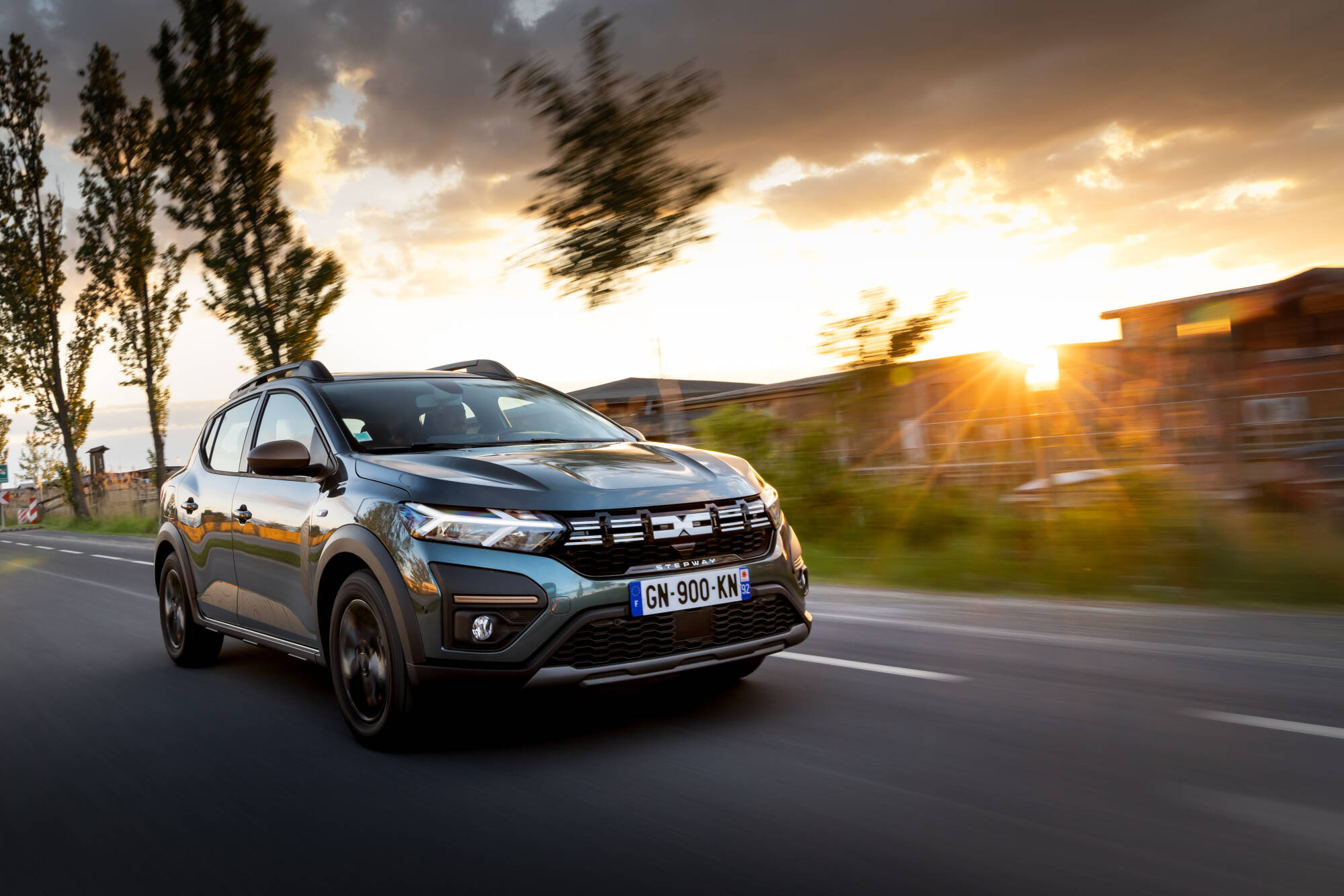 DACIA SANDERO STEPWAY CROSSOVER CITTADINO DALLO SPIRITO AVVENTUROSO